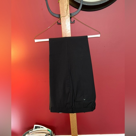 Calvin Klein Black Sport Coat and Pants Set - Picture 4 of 7